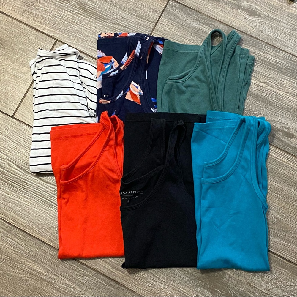 Lot Of 6 Small Tops
